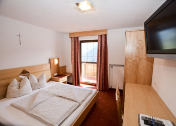 ferienwohnung ladis seeblick schlafzimmer